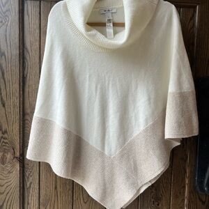 WHBM Women's Cream and gold Sweater